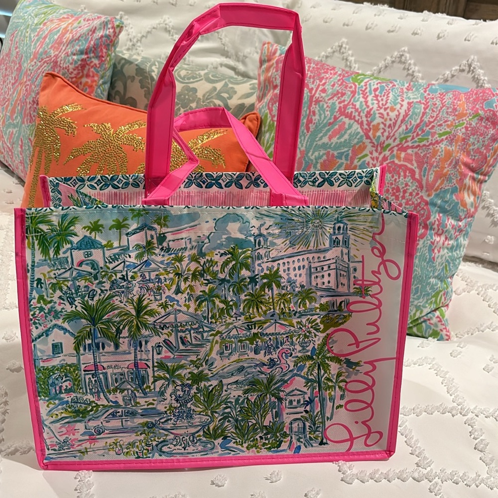 Lilly Pulitzer Medium reusable bag
